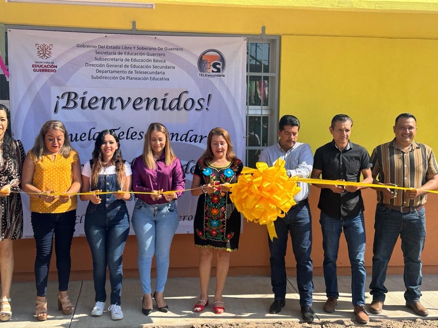 crescencio-reyes-telesecundaria-el-naranjito.jpg