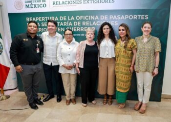 Asiste Evelyn Salgado a la reapertura de oficina de pasaportes de la SRE en Guerrero
