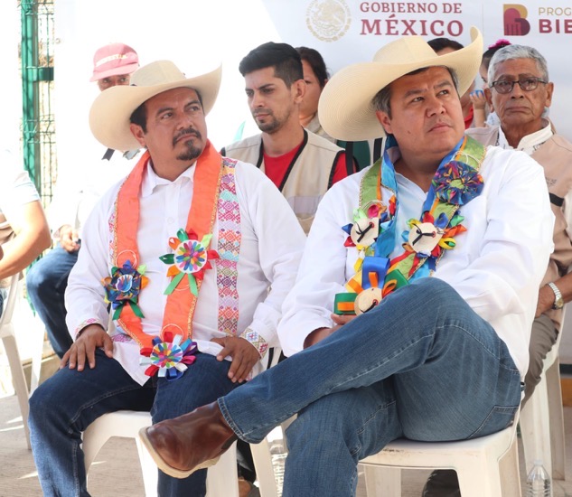 ivan-hernandez-recorre-bancos-bienestar-gro_.jpg