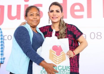 Seguiremos trabajando para lograr el bienestar de Acapulco: Evelyn Salgado