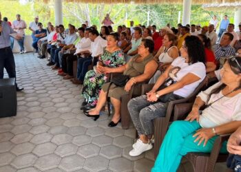 Comparte el Senador Manuel Añorve su agenda legislativa en la Costa Grande