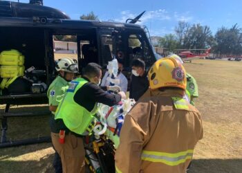 Traslada la SSG a paciente con traumatismo desde Chilpancingo a la Ciudad de México