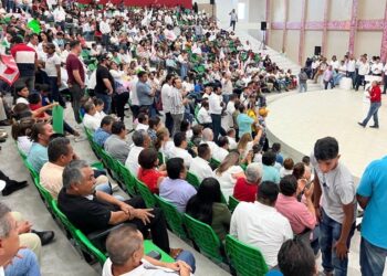 Asiste Manuel Añorve a registros de Bonifacio Montúfar, Damaso Pérez, Leticia Tovar y Enrique González