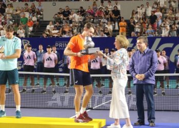 Culmina la edición 31 del Abierto Mexicano de Tenis con la emotiva coronación de Alex de Minaur como bicampeón