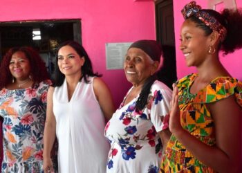 Beatriz Mojica se compromete en Huehuetán a trabajar por un plan de justicia y desarrollo para el pueblo afromexicano
