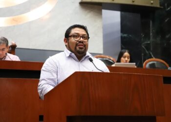 EXHORTÓ EL CONGRESO A INSTANCIAS DE GOBIERNO PARA REGULAR LOS TOPES CARRETEROS