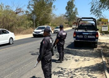 Policía Municipal de La Unión Resguarda a Turistas Durante Fin de Semana Largo