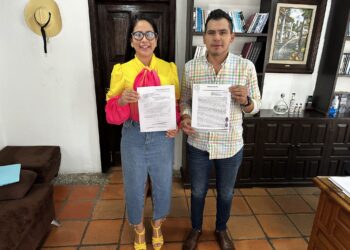 Yasir Deloya se baja de la contienda por el 10;  se reincorpora a la presidencia municipal de Tecpan