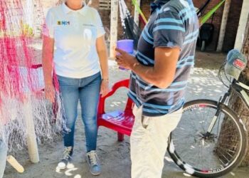 Escuchar a la gente, eje central de campaña de Rebeca Núñez