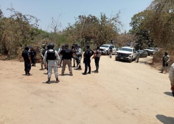 FGEGuerrero investiga Robo de vehículo en Coyuca de Benítez