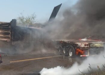 Atiende emergencia de accidente en carretera el Gobierno de La Unión