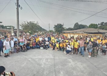 José Francisco Suazo continua sus recorridos en Petacalco