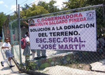 Estancado el proceso de donación del terreno a la secundaria José Martí, señalan padres de familia 
