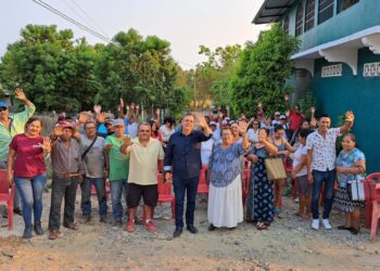 José Popoca Martínez continua su recorrido por colonias de Petatlán
