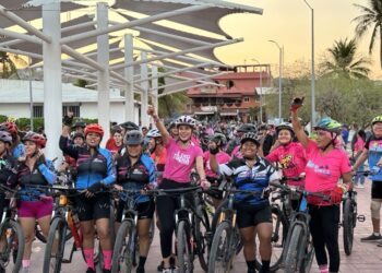 Liz Tapia se compromete a impulsar el deporte y mejorar la infraestructura en Zihuatanejo