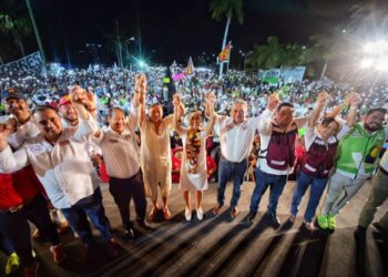 “PUEDE HABER CAMPAÑA SUCIA, PERO EL PUEBLO DE MÉXICO YA DECIDIÓ”: CLAUDIA SHEINBAUM LLAMA A SEGUIR EN LA CONSTRUCCIÓN DE UNA VIDA DE BIENESTAR