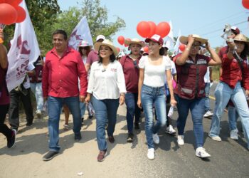 En Bajos del Ejido, explica Beatriz Mojica los proyectos de desarrollo de Claudia Sheinbaum
