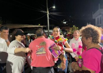Candidata Liz Tapia recibe respaldo de sindicatos y colonos en el Día del Trabajo