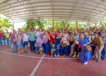 Liz Tapia se compromete a ser una aliada del Sector Salud en Zihuatanejo