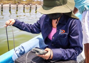 Atiende Sagadegro situación  de mortandad de peces en laguna de Chautengo