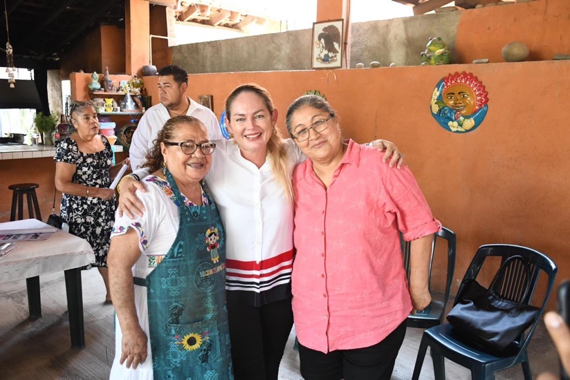 rebeca-nunez-comunidad-pantla_gro_.jpg