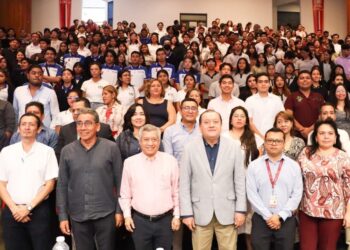 Entregan Becas Verano Investigación 2024 a 503 estudiantes de la UAGro: SEG