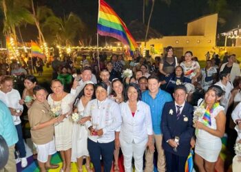 Celebra Presidenta Abelina “Bodas Igualitarias 2024” en Pie de la Cuesta