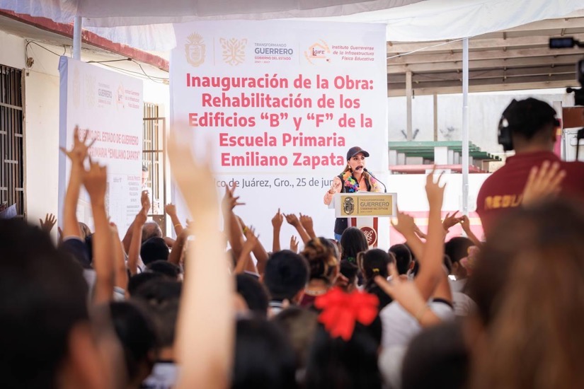 evelyn-s-acapulco-escu-inauguracion-obras-prim.jpg