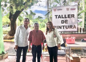 Instala SEG “Feria de Servicios” en Cd. Renacimiento de Acapulco