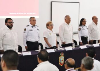 Firman SGG y SSP convenio de colaboración para la profesionalización de transportistas en todo el estado