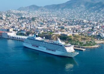 Arribó a Acapulco el Cristal Serenity, octavo crucero de la temporada