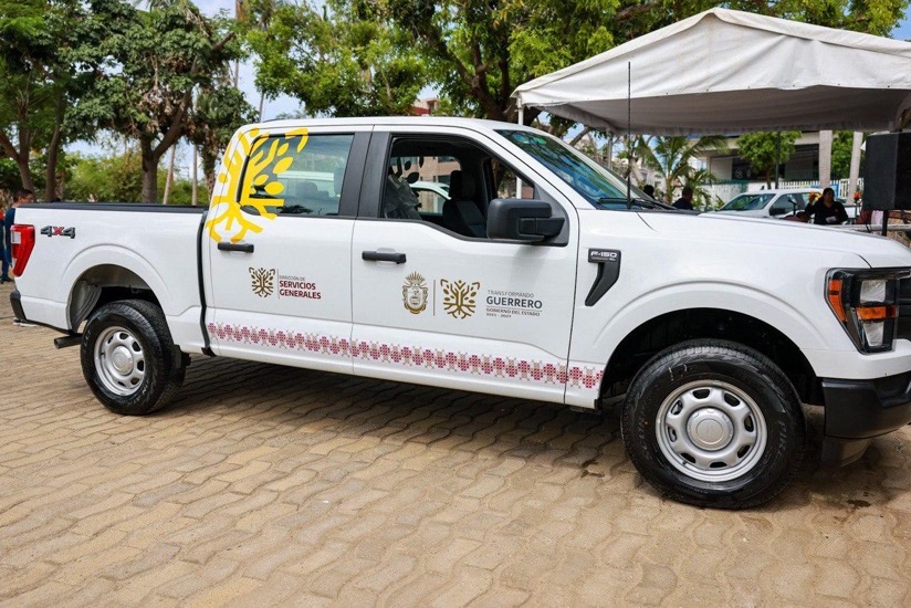 vehiculos-acapulco-ejecutoras-obras-gro-gob.jpg