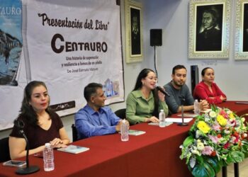 PRESENTAN EN EL CONGRESO EL LIBRO “CENTAURO, UNA HISTORIA DE SUPERACIÓN Y RESILIENCIA”