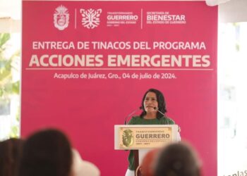Participa Abelina López Rodríguez en Entrega de Tinacos del Programa de Apoyos Emergentes