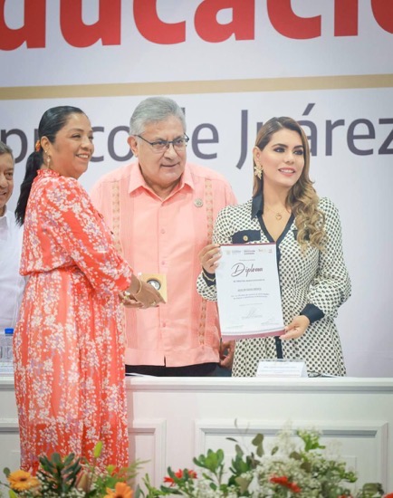 dia-personal-evelyn-acapulco-asisitencia-educacion.jpg dia-personal-evelyn-acapulco-asisitencia-educacion.jpg