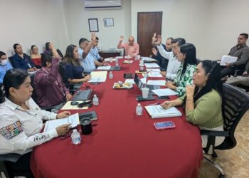 Evalúa Contraloría desempeño institucional para garantizar en Guerrero un gobierno eficiente y transparente