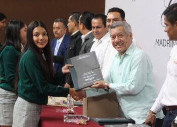 El titular de la SEG clausuró los cursos  de la generación de la ESRAA en Chilpancingo