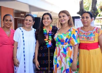 Constata Liz Salgado funcionamiento de los programas de asistencia alimentaria en San Marcos