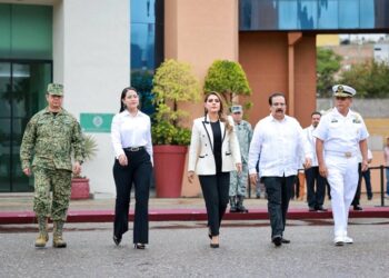 Llama Evelyn Salgado a trabajar en unidad, con compromiso, coordinación y amor por Guerrero