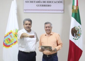 El titular de la SEG tomó protesta al nuevo subsecretario de Planeación