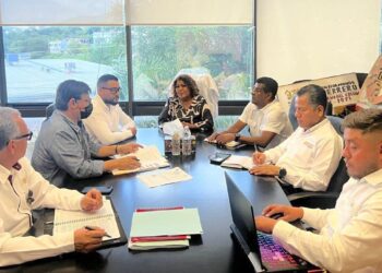 Avanza con Evelyn Salgado la obra pública en Guerrero