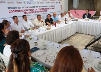 Integrantes de la Mesa de Coordinación para la Construcción de Paz se reúnen con empresarios del estado