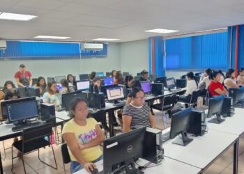 La gobernadora Evelyn Salgado fomenta las ciencias entre mujeres universitarias a través del programa “Tecnolochicas PRO”
