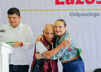 Logran 39 adultos mayores visas del programa “Lazos Migrantes” que promueve la gobernadora Evelyn Salgado
