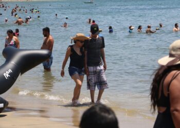 Prefieren turistas a Acapulco para disfrutar fines de semana largos