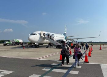 Vuelo de Canadá llega con buena ocupación con turismo que se aloja por más de cuatro meses