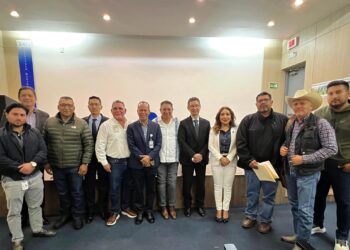 Maricarmen Cabrera participa en reunión clave para impulsar la producción pesquera nacional