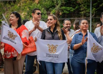 Evelyn Salgado da el banderazo de la Rehabilitación de la Avenida Escénica de Acapulco
