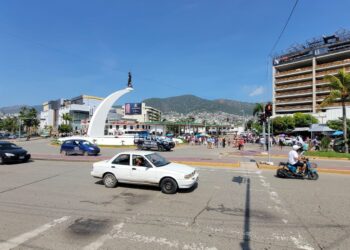 Intervención y diálogo del gobierno del estado logró levantar el bloqueo de comerciantes de Acapulco afectados por huracán John