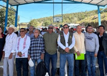 Funcionarios estatales participan en la asamblea sectorial para el saneamiento y protección ambiental en Atlixtac